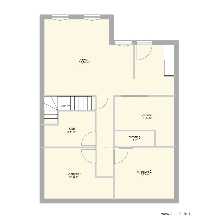 corbue. Plan de 7 pièces et 73 m2