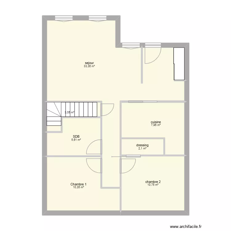 corbue. Plan de 7 pièces et 73 m²