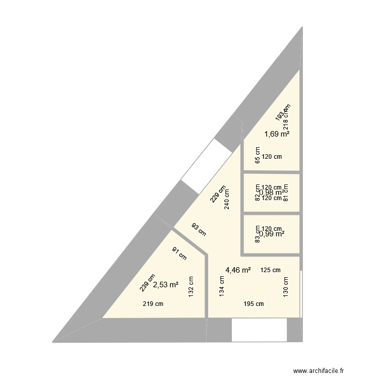 Charlès - Sanitaires étage. Plan de 5 pièces et 11 m2