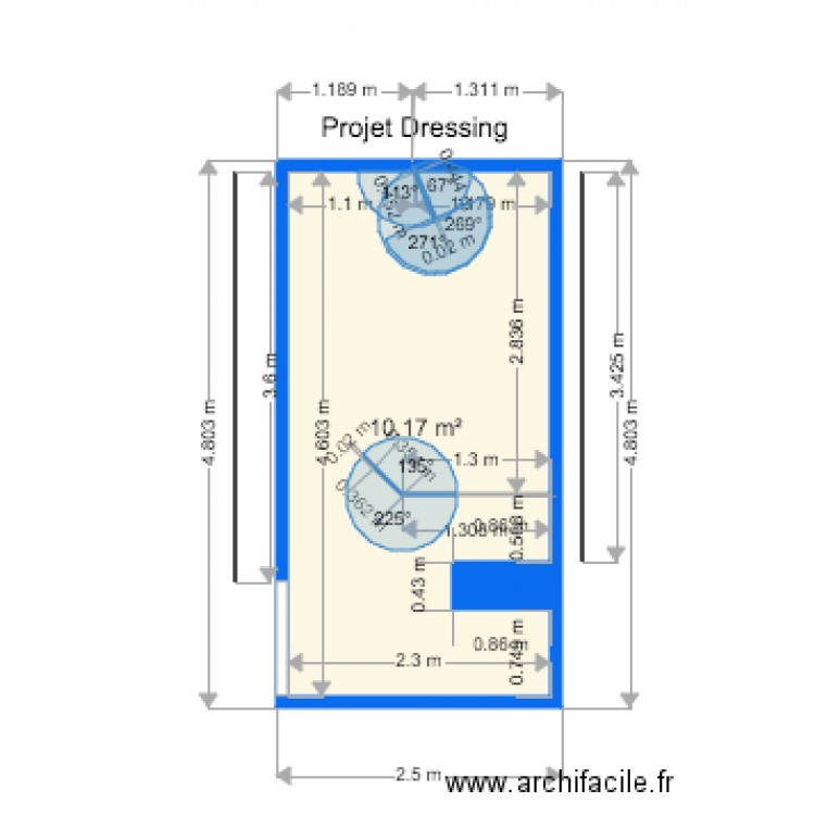 Dressing. Plan de 0 pièce et 0 m2