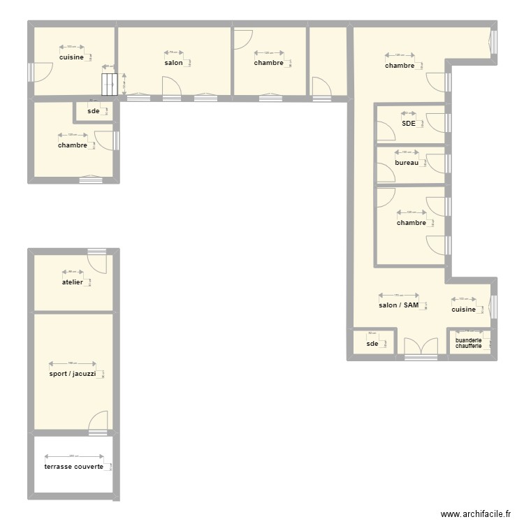 mirande 213 000. Plan de 13 pièces et 141 m2