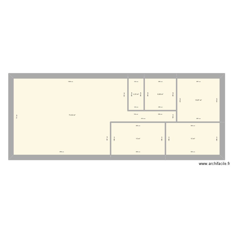 paille. Plan de 6 pièces et 133 m2