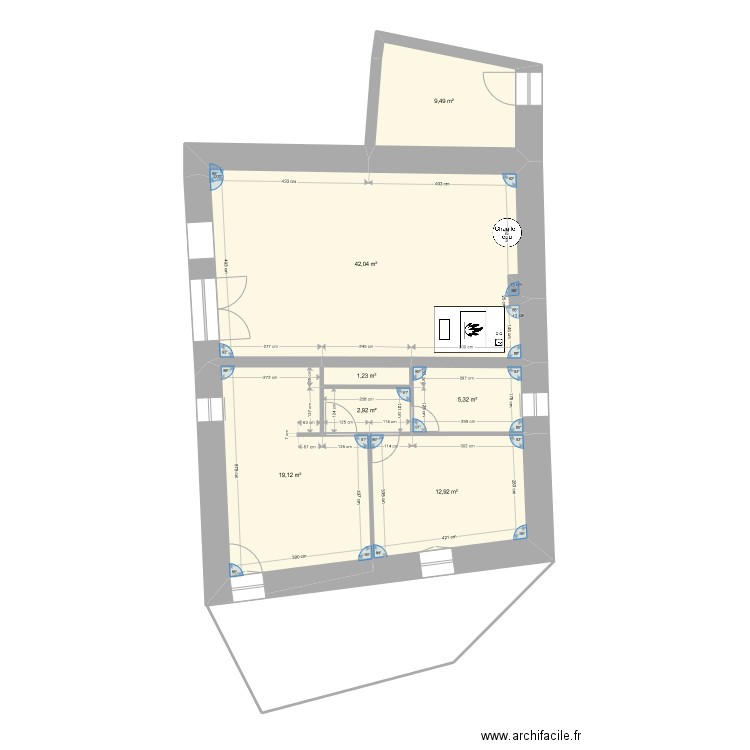 Cotation Rdc. Plan de 7 pièces et 93 m2