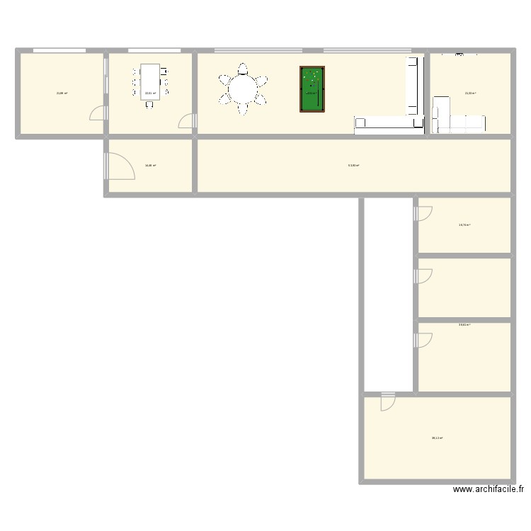 maison du seigneur. Plan de 9 pièces et 288 m2
