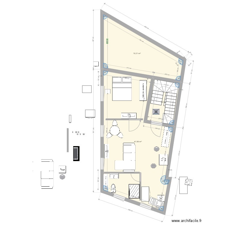 boucherie 1 er etage definitif en face 1. Plan de 3 pièces et 75 m2