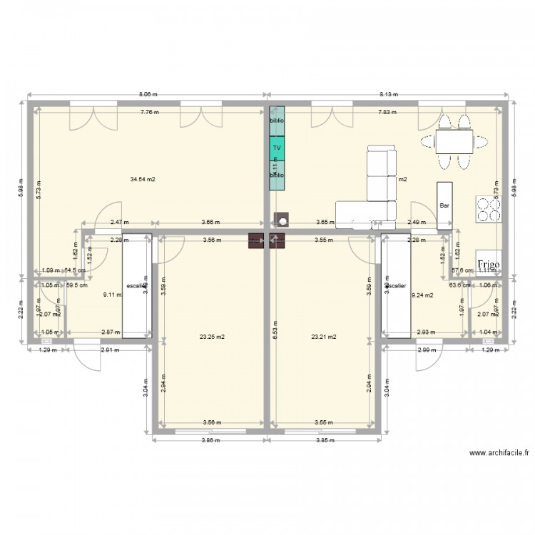 maison 2 garages avancés RdC meublé. Plan de 0 pièce et 0 m2