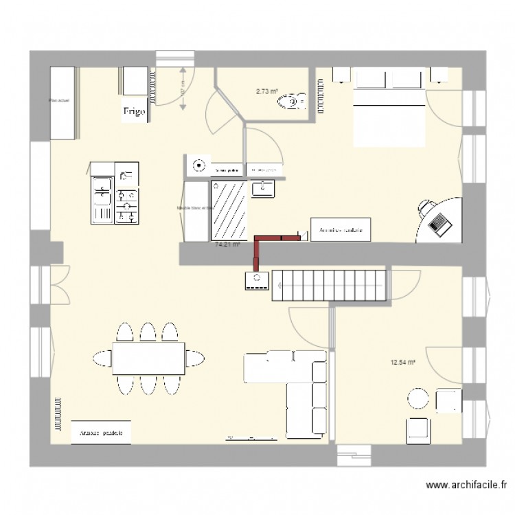 Nouvel aménagement RdC variante îlot central. Plan de 0 pièce et 0 m2