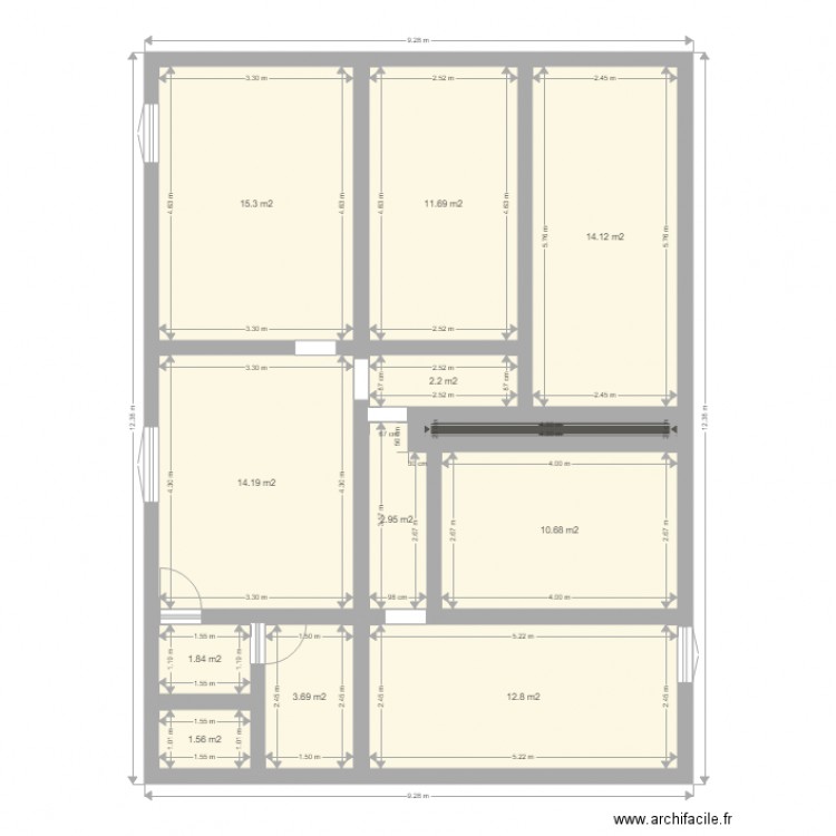 existant. Plan de 12 pièces et 92 m2