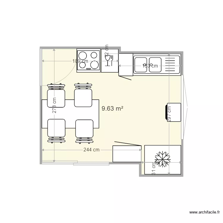 Cuisine Champagne meublée. Plan de Cuisine Champagne meublée. Plan de