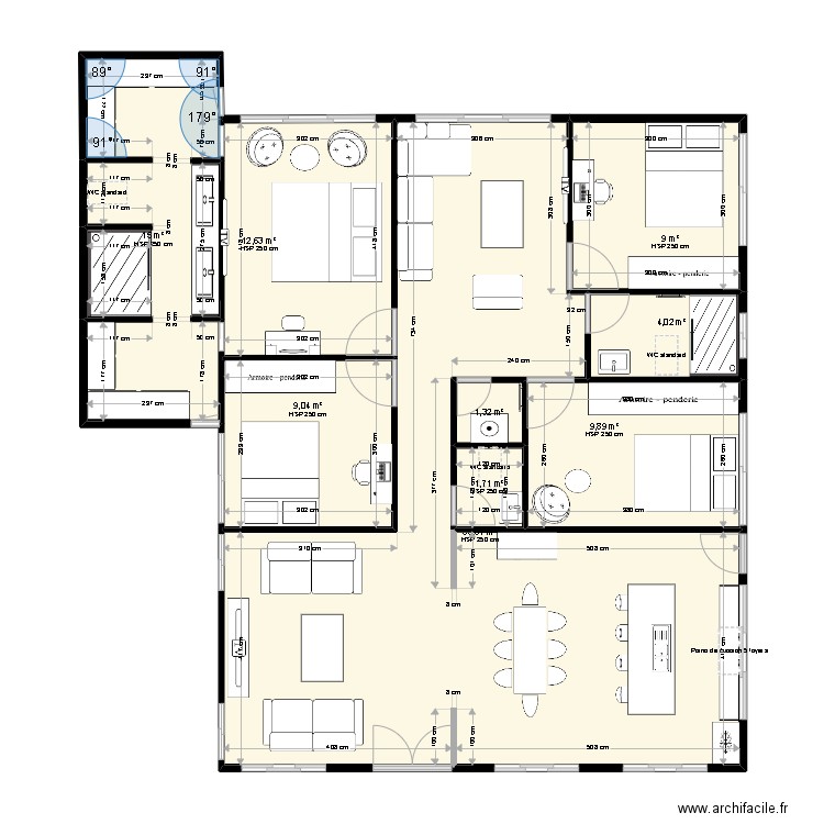 Plan Maison. Plan de 9 pièces et 118 m2