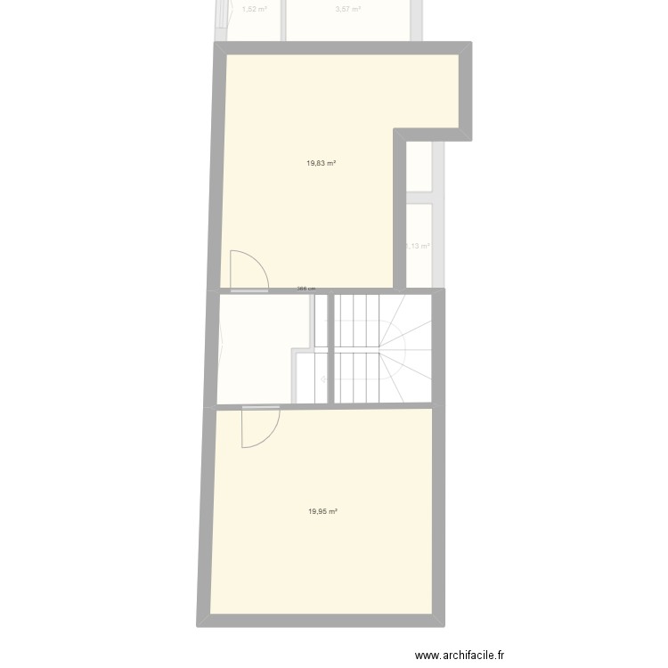 Place du centre. Plan de 12 pièces et 175 m2