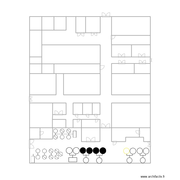 Essai 2. Plan de 33 pièces et 50 m2