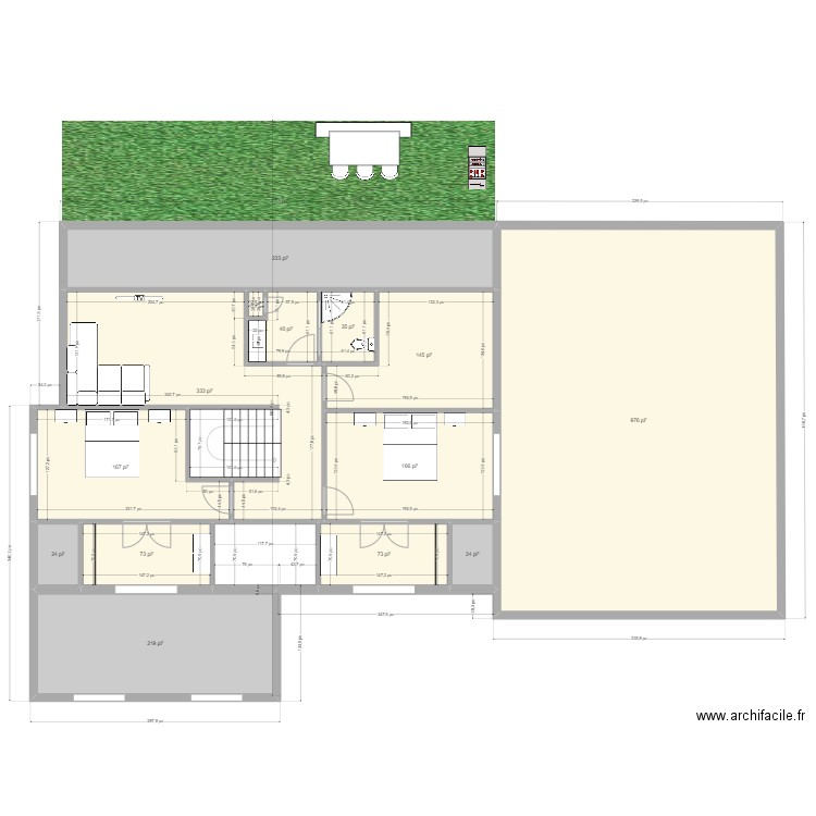 etage. Plan de 14 pièces et 233 m2