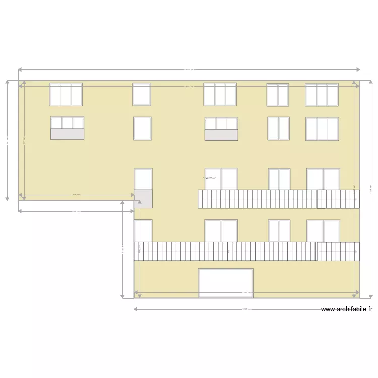 Facde cour V2. Plan de 