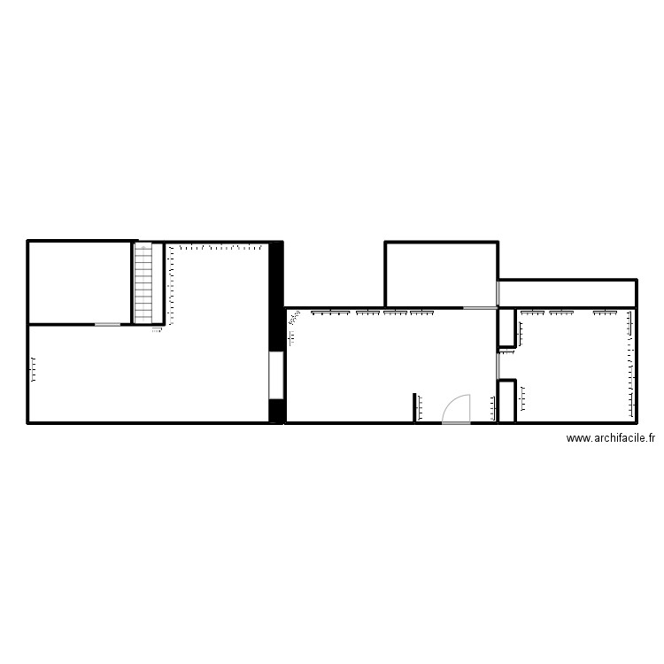 bas magasin. Plan de 0 pièce et 0 m2