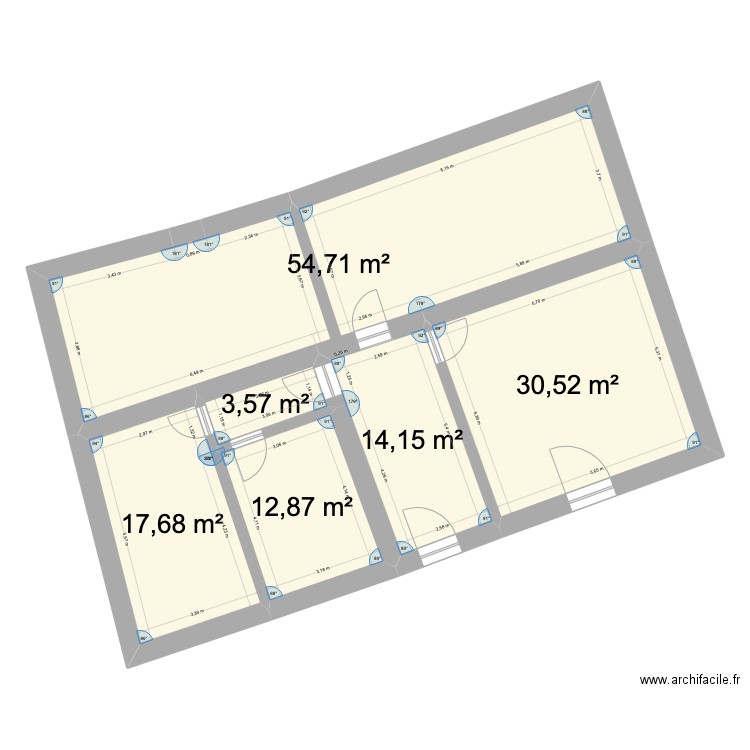 Plan de masse - avant rénovation. Plan de 6 pièces et 134 m2