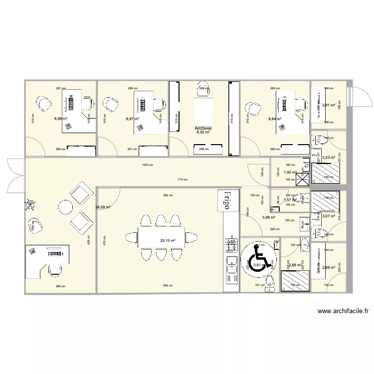 Bureaux 100m2 modifi&eacute;  vestiaire atelier. Plan de 