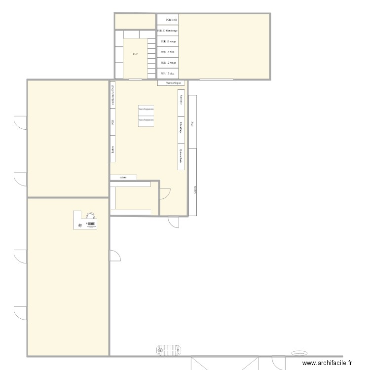 Nouveau magasin. Plan de 6 pièces et 233 m2