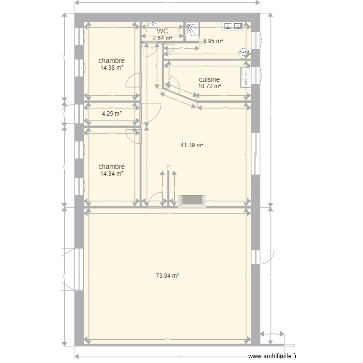 Appartement RdC. Plan de 8 pièces et 171 m2