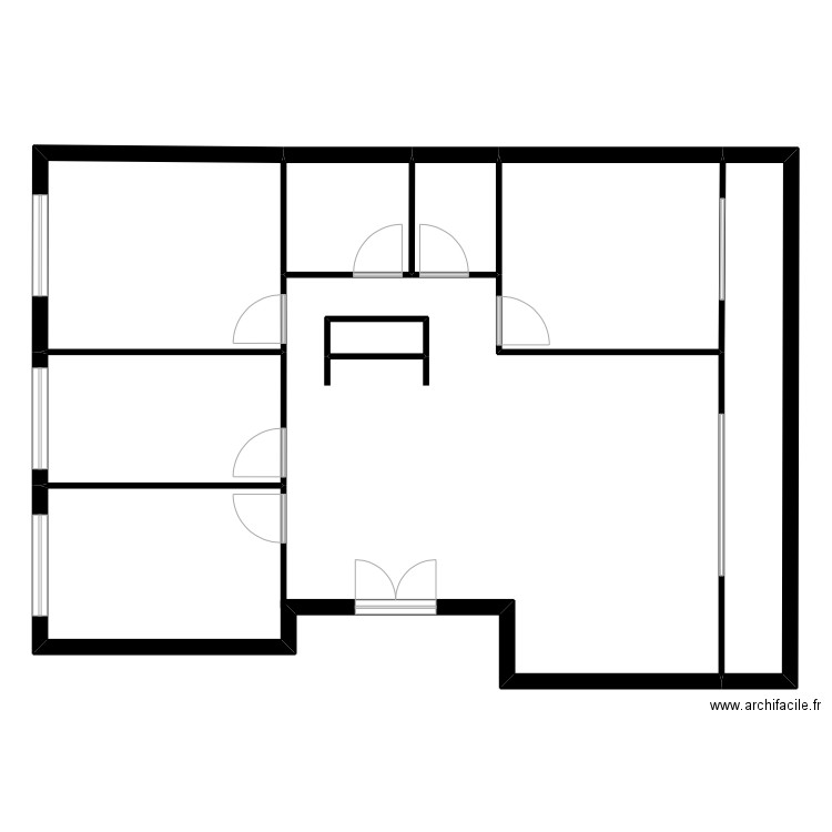 Panel. Plan de 8 pièces et 213 m2