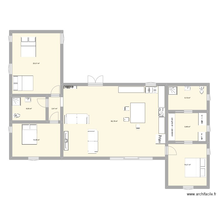 calo ppieds. Plan de 8 pièces et 144 m2