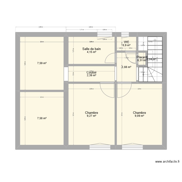 éteage. Plan de 10 pièces et 46 m2