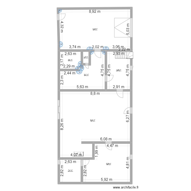 ben  rdc. Plan de 8 pièces et 179 m2