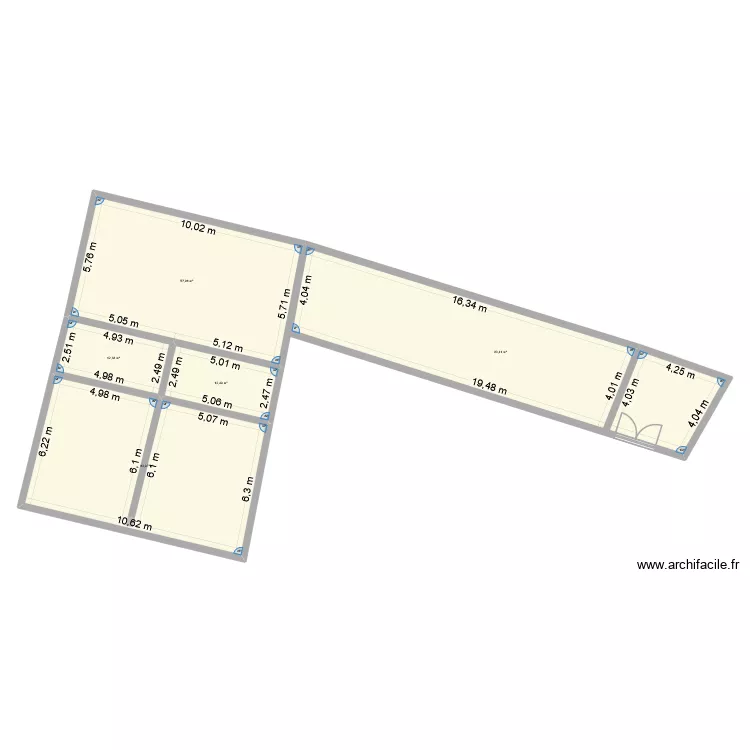 la cour 1. Plan de 5 pièces et 227 m² la cour 1. Plan de 5 pièces et 227 m²