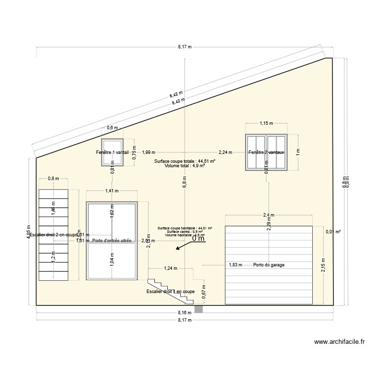 vue de face. Plan de 0 pièce et 0 m2