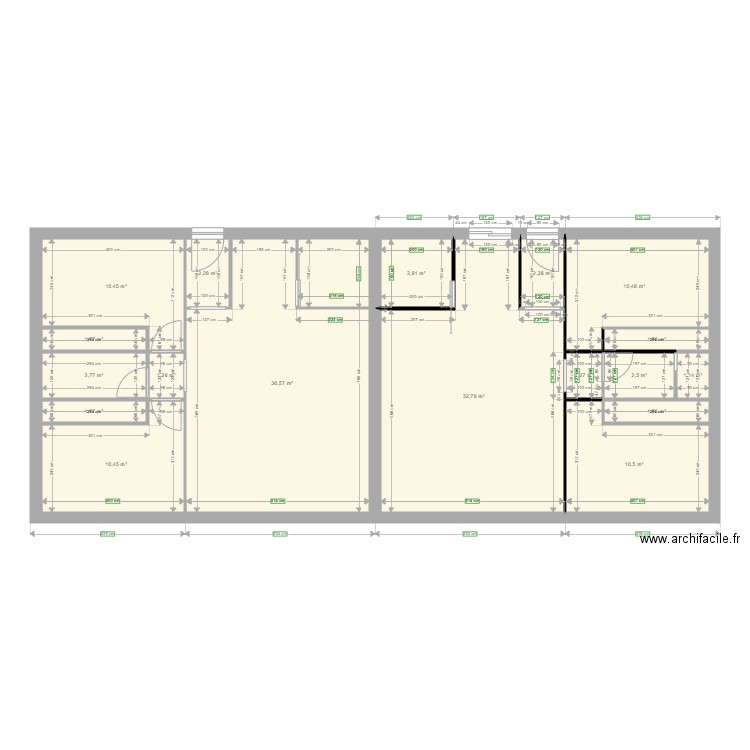 jumelé. Plan de 18 pièces et 137 m2