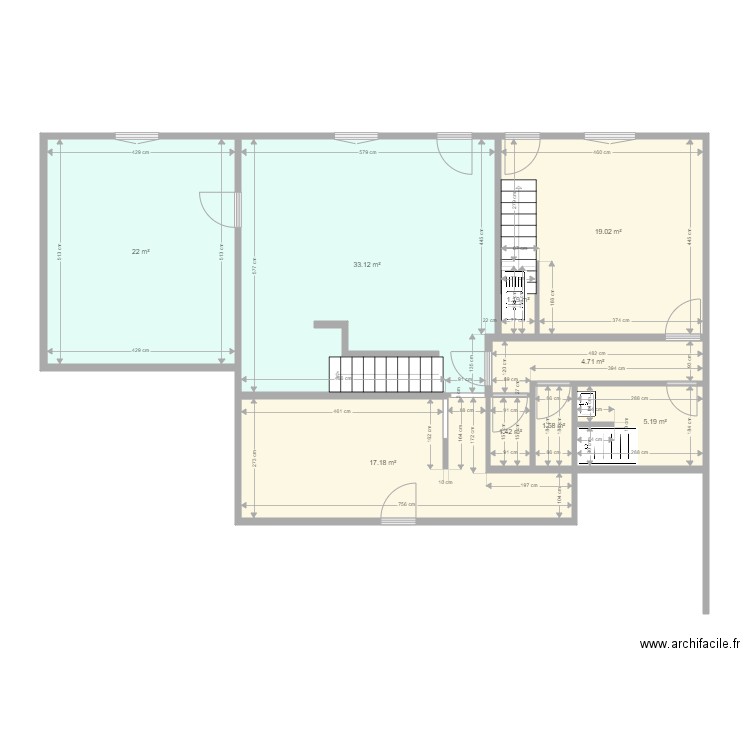 maupoil. Plan de 18 pièces et 215 m2