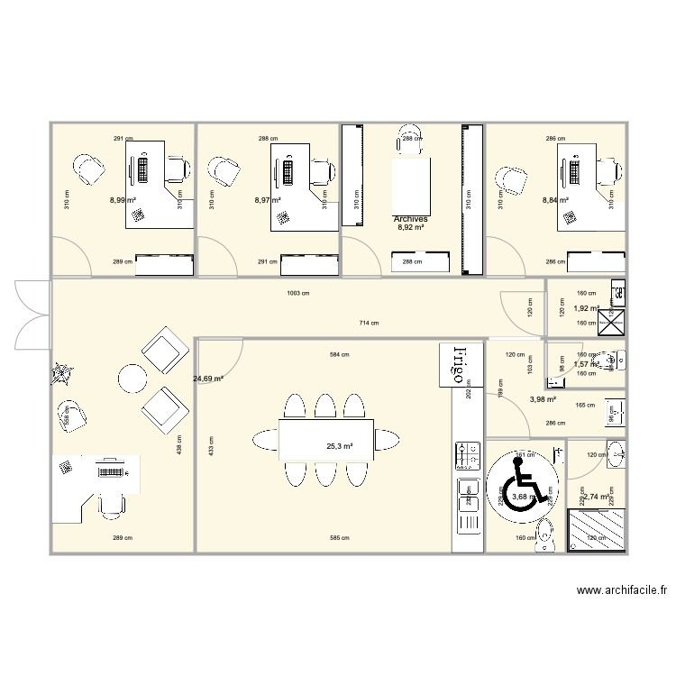 Bureaux 100m2 modifié. Plan de 11 pièces et 100 m2