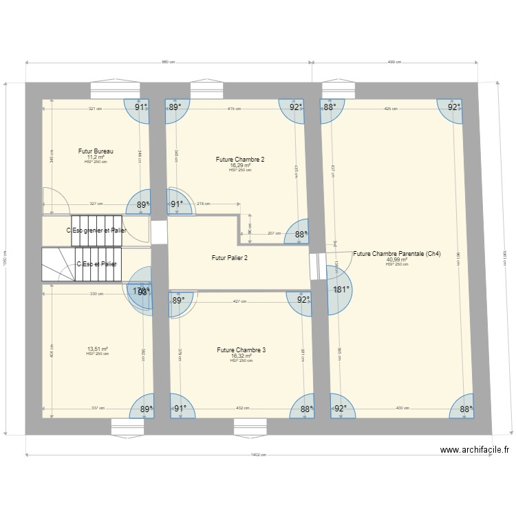 Souriau. Plan de 8 pièces et 112 m2