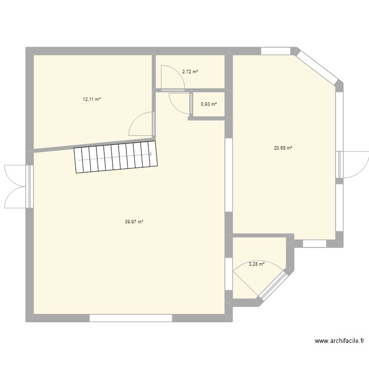 Rabeyrious rdc. Plan de 6 pièces et 80 m2