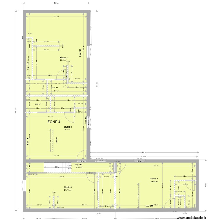 studios etage ZONE 4  . Plan de 0 pièce et 0 m2