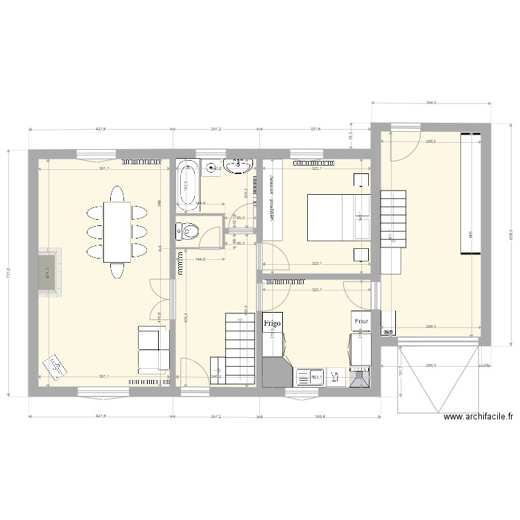 Quiberon rdc. Plan de 7 pièces et 82 m2
