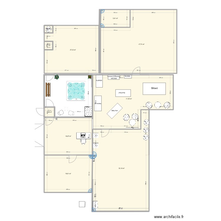 jaccuzzi. Plan de 10 pièces et 215 m2