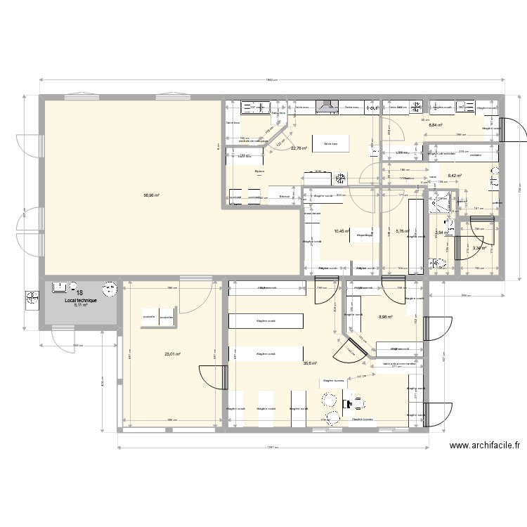 plan atelier de transformation pâtes et cuisine. Plan de 12 pièces et 193 m2