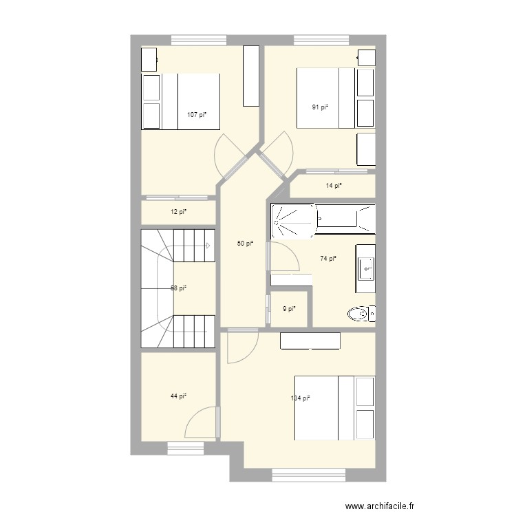 Maison de ville Traversée ÉTAGE. Plan de 11 pièces et 55 m2