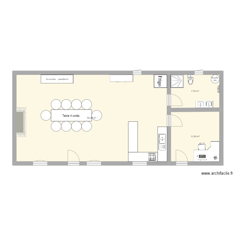 Maison B ancienne habitation. Plan de 3 pièces et 82 m2