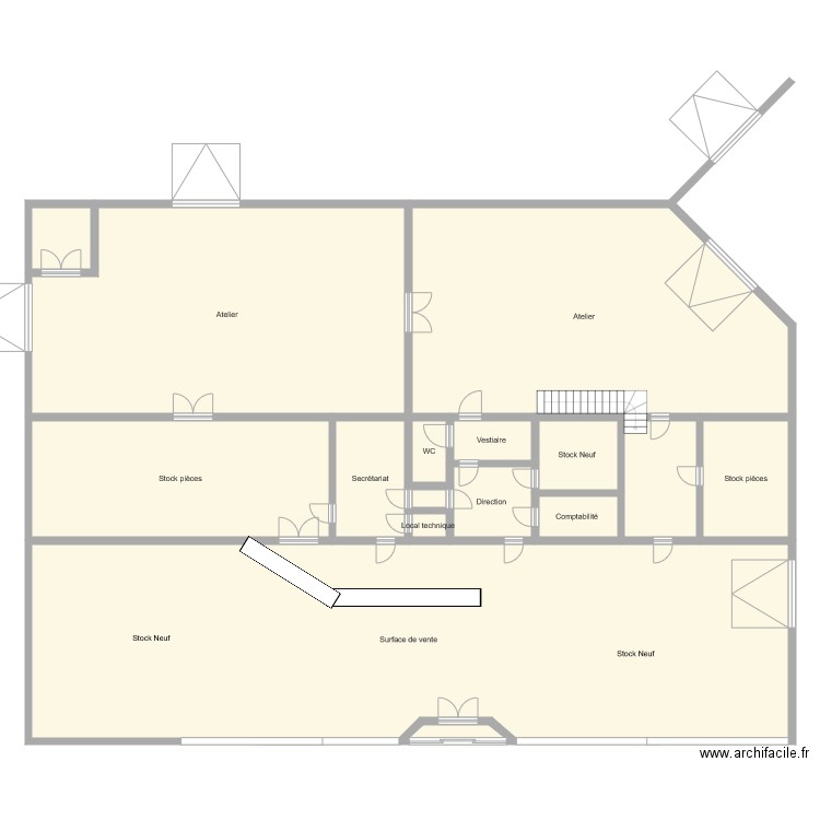 Roanne Tronçonneuses. Plan de 0 pièce et 0 m2