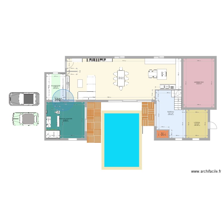 Bureau et loggia fermé. Plan de 7 pièces et 130 m2