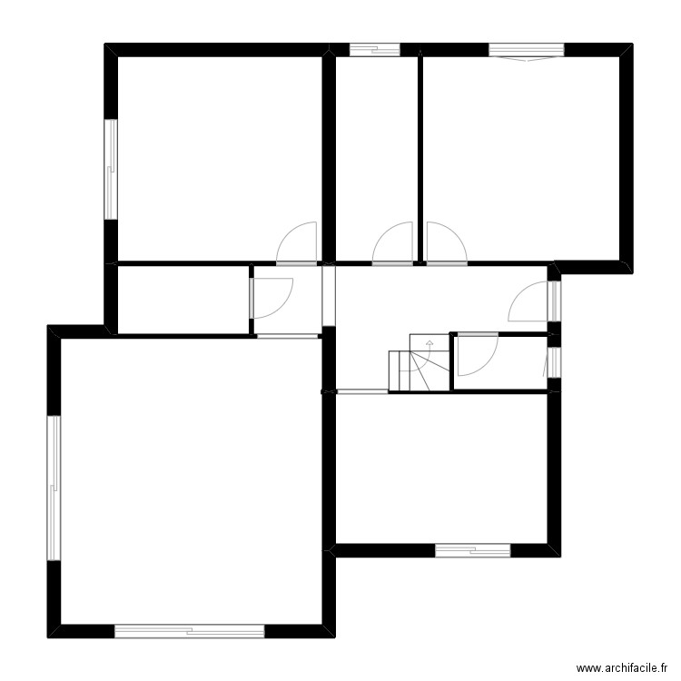 KHAROYAN. Plan de 8 pièces et 100 m2