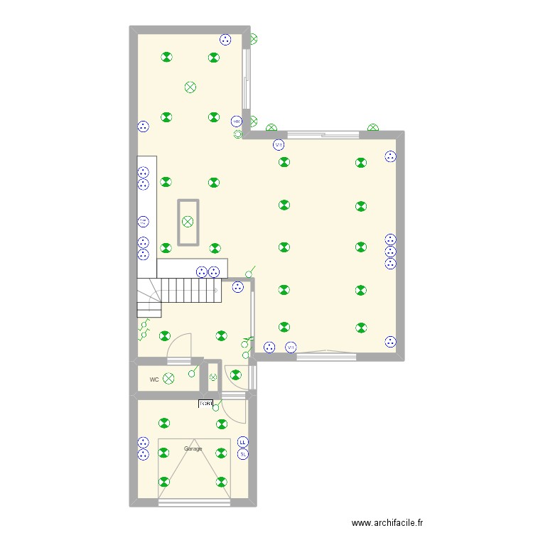 PA RDC. Plan de 5 pièces et 90 m2