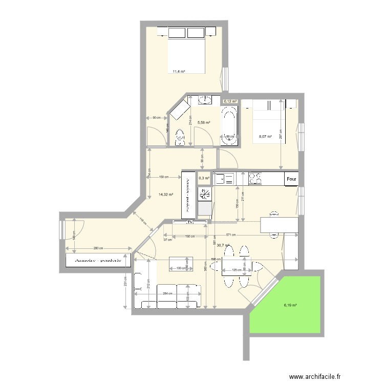 Appartement Flo V2. Plan de 8 pièces et 77 m2