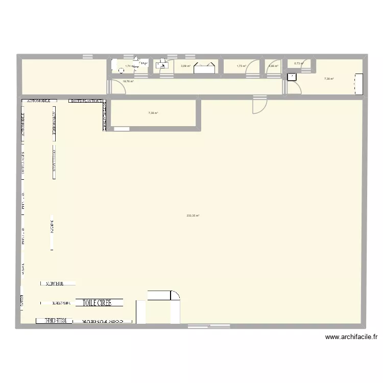 MARCHE. Plan de 9  et 274 m²