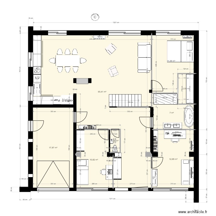 RDC Originale H. Plan de 8 pièces et 129 m2