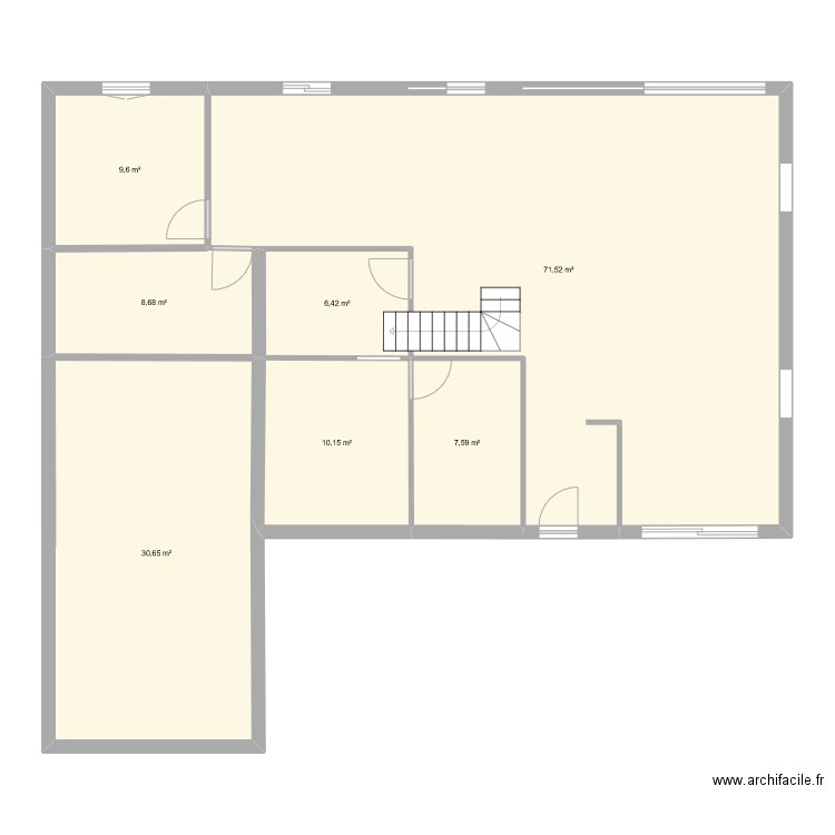 QUENTIN1.3. Plan de 7 pièces et 145 m2