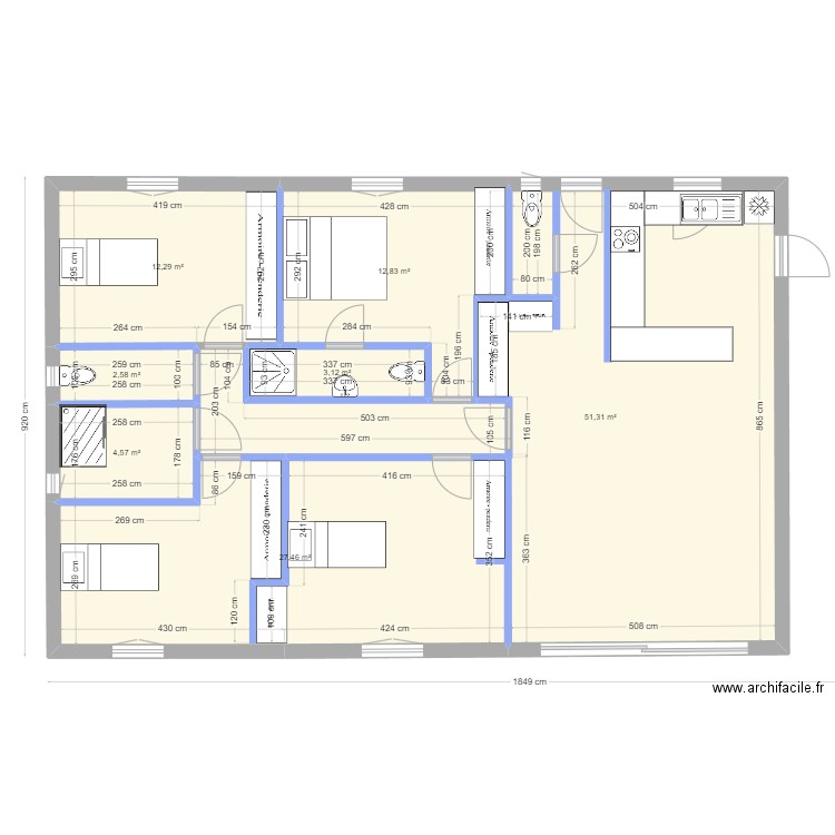 maison compact maçon. Plan de 7 pièces et 114 m2