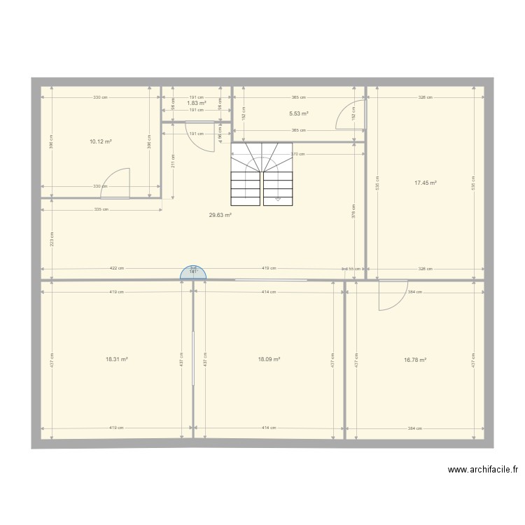 Maison murs à mur. Plan de 0 pièce et 0 m2